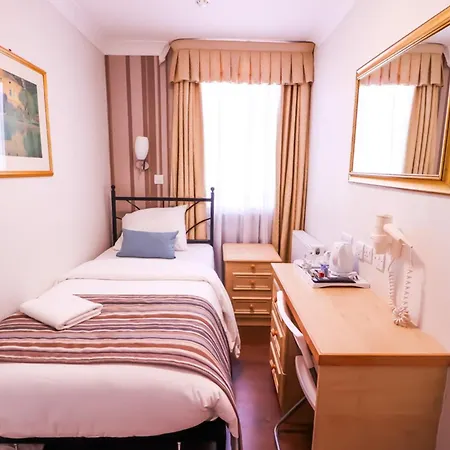 Fairway Hotel-3